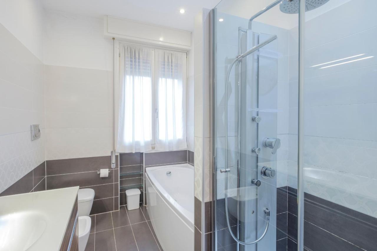 Aura Home Sirmione - 2 Bedrooms Apartment Luaran gambar