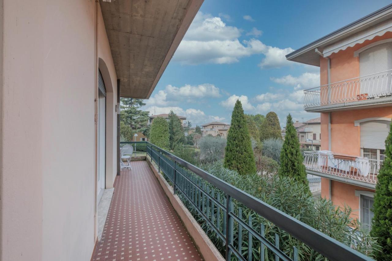 Aura Home Sirmione - 2 Bedrooms Apartment Luaran gambar