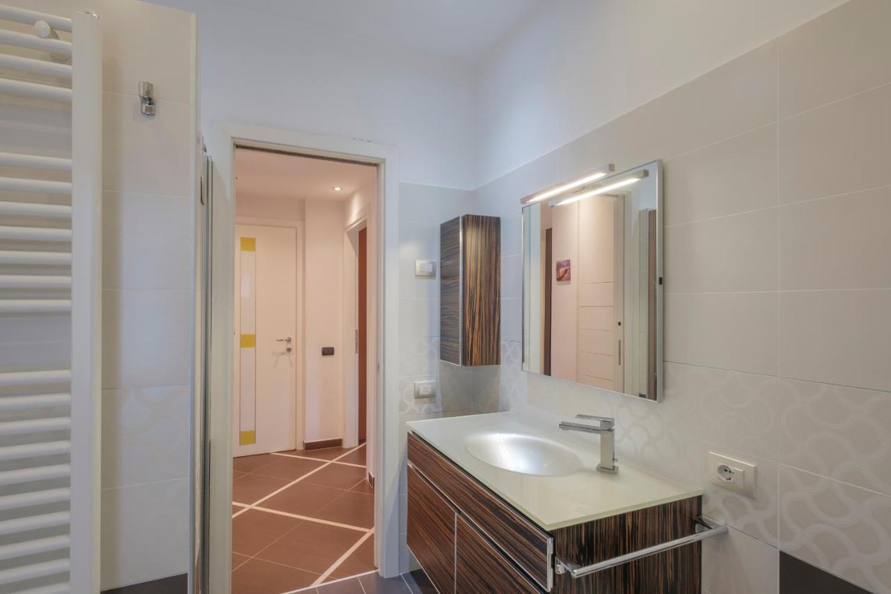 Aura Home Sirmione - 2 Bedrooms Apartment Luaran gambar