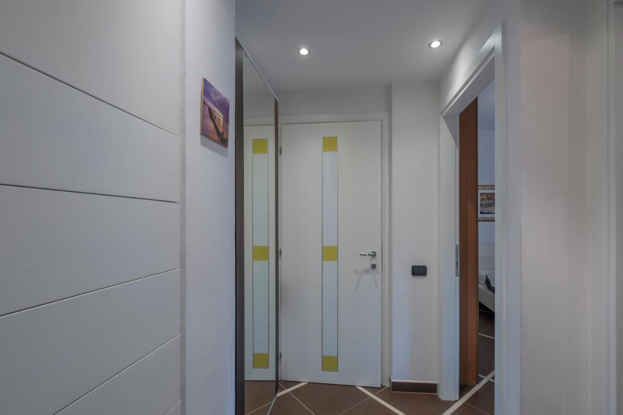 Aura Home Sirmione - 2 Bedrooms Apartment Luaran gambar